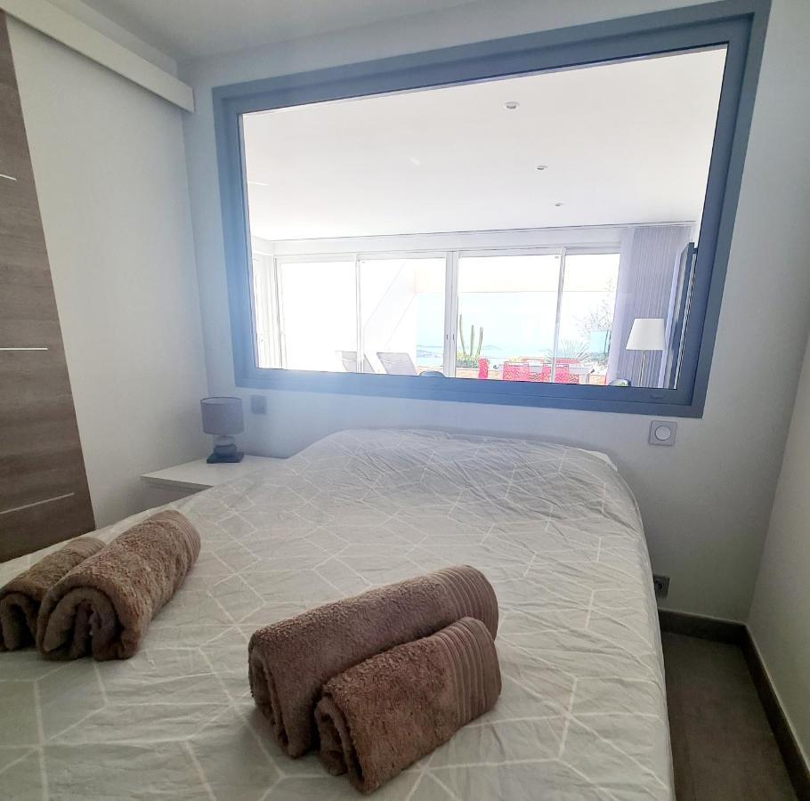 Magnifique Appartement Vue Mer - Grande Terrasse Et Piscine Bandol Exterior foto